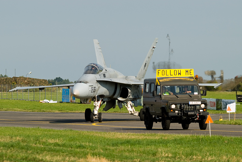 046_Radom_Air Show_McDonnell Douglas EF-18+ Hornet.jpg